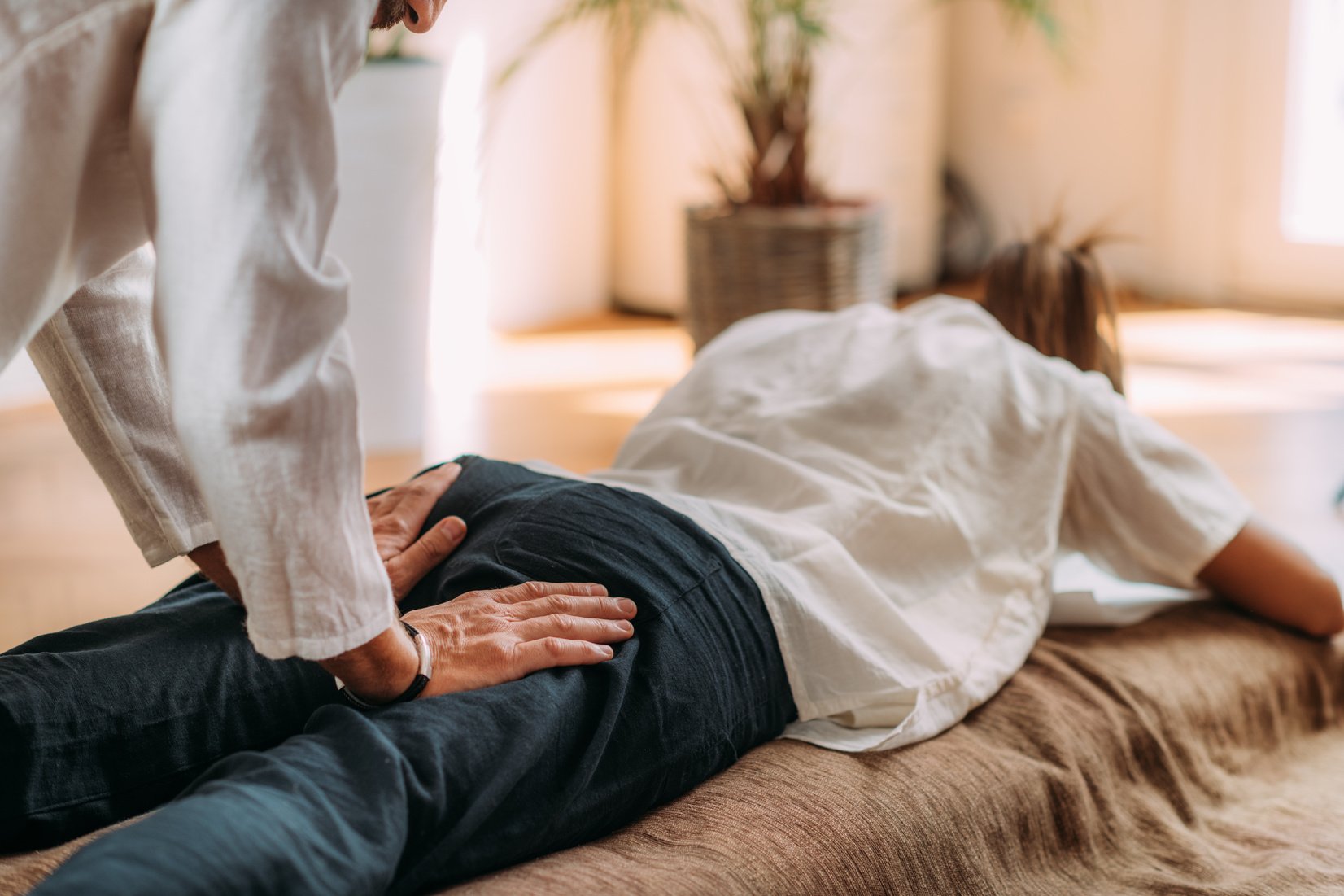 Shiatsu Treatment for Sciatica Pain.